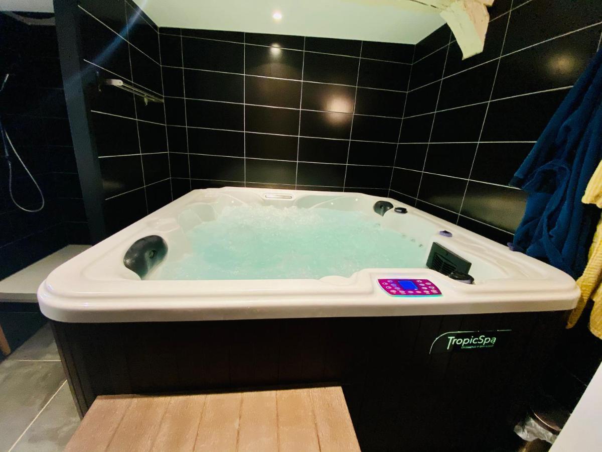 شقة Escapade Romantique - Jacuzzi Et Parking Prive - 002 روان المظهر الخارجي الصورة
