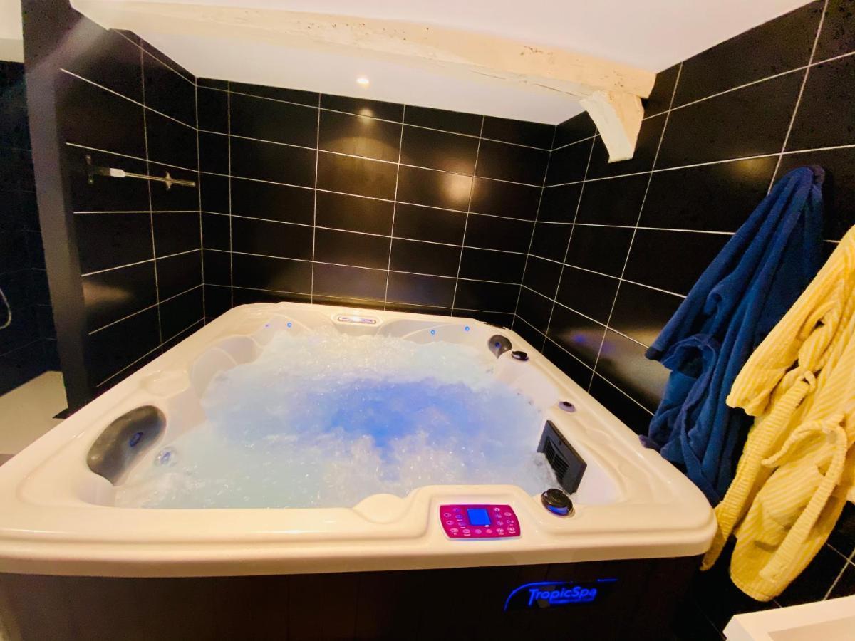 شقة Escapade Romantique - Jacuzzi Et Parking Prive - 002 روان المظهر الخارجي الصورة